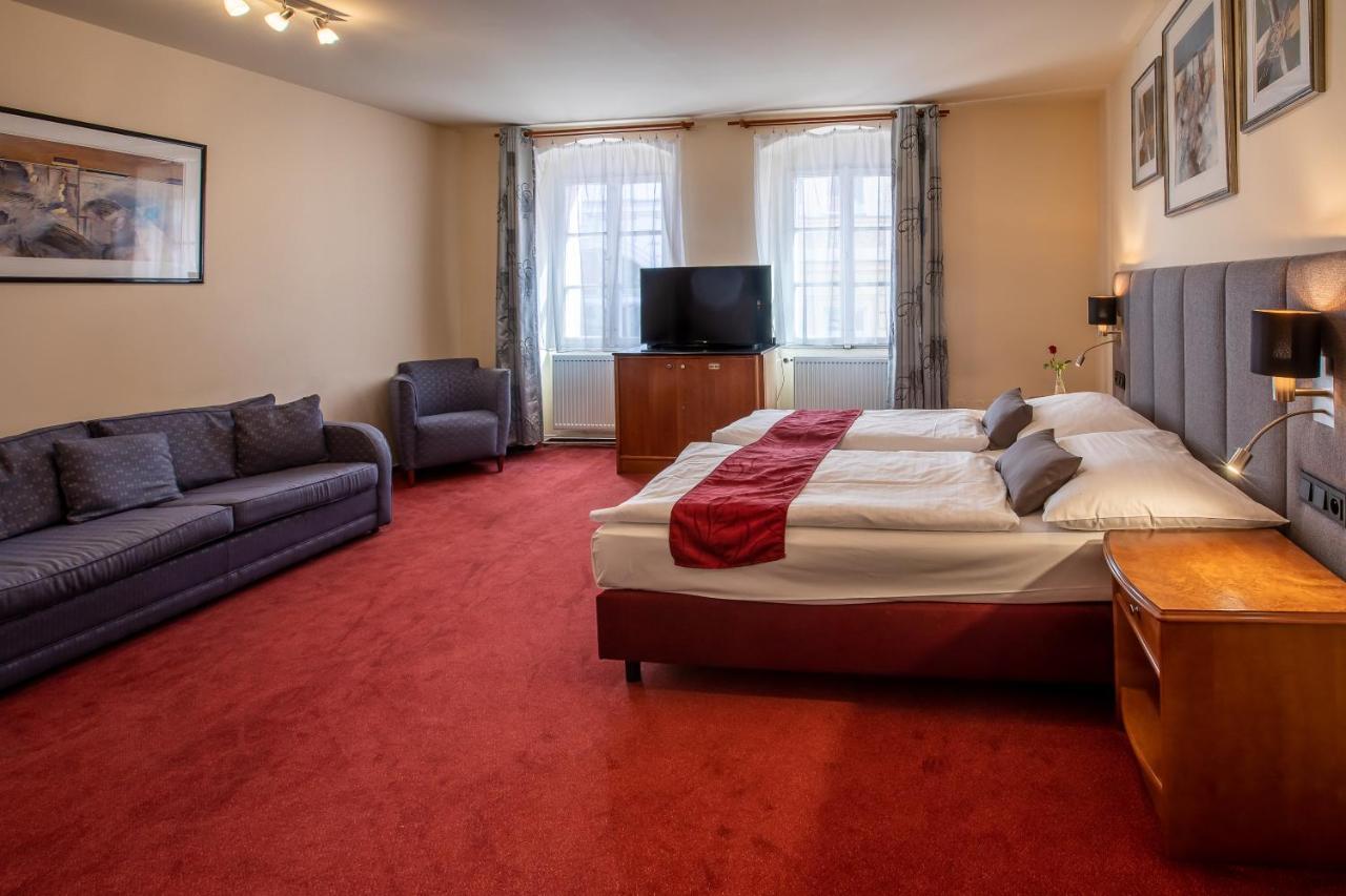 Pension U Lilie Прага Экстерьер фото