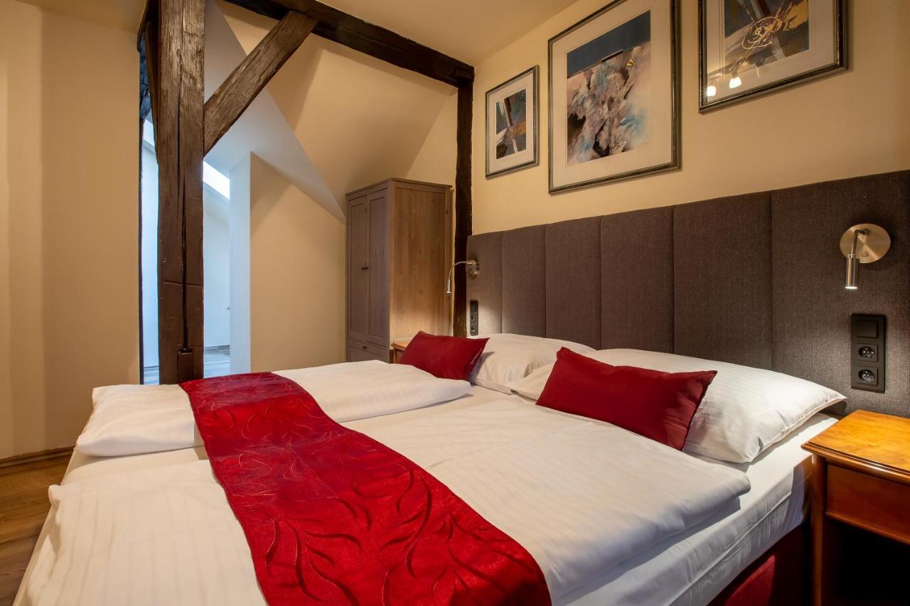 Pension U Lilie Прага Экстерьер фото